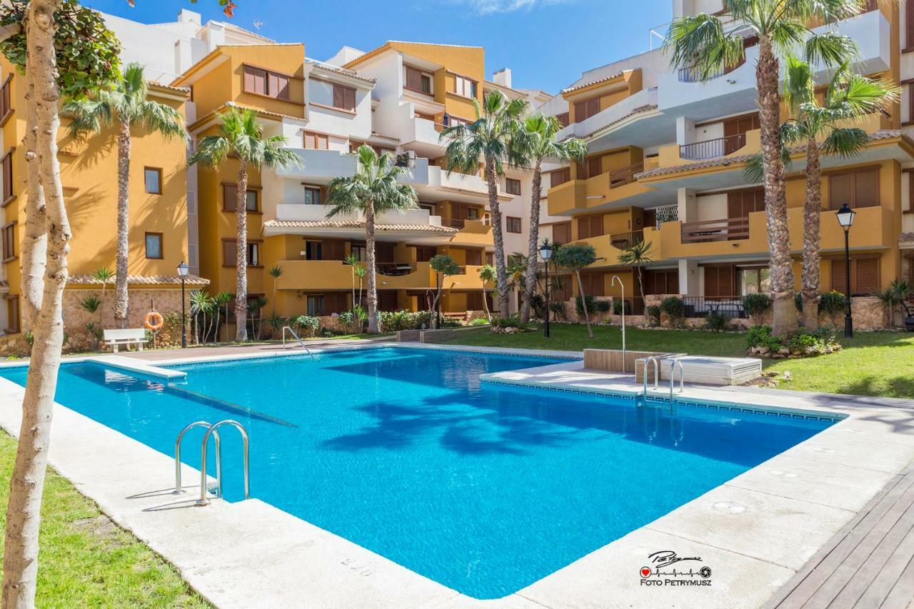 טורבייחה Apartamento "Blue" Muy Cerca Del Mar מראה חיצוני תמונה
